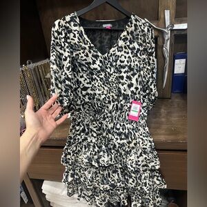 New Vince Camuto dress size Large
